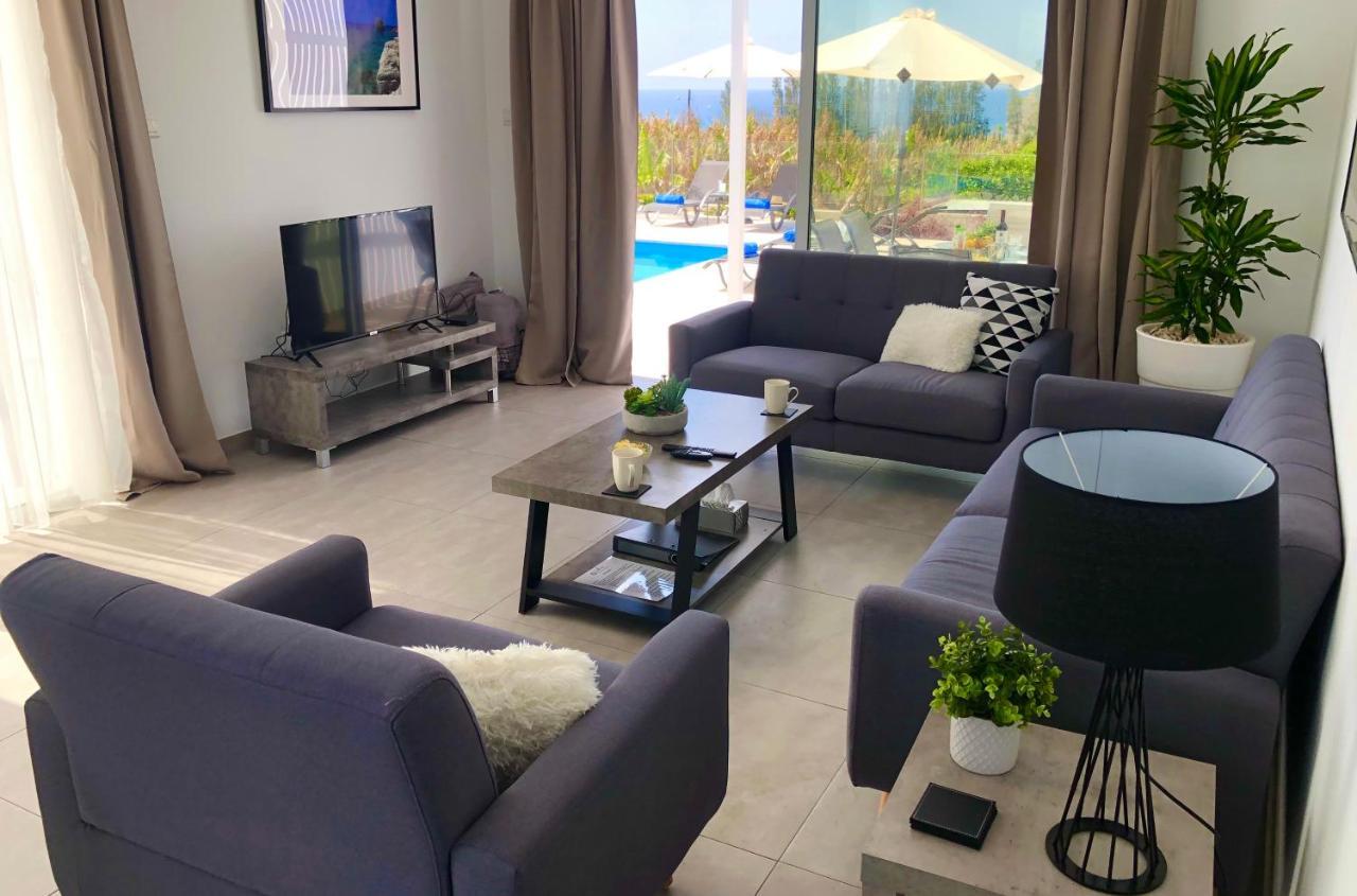 Sophia'S Seaview Luxury Villas Пафос Экстерьер фото