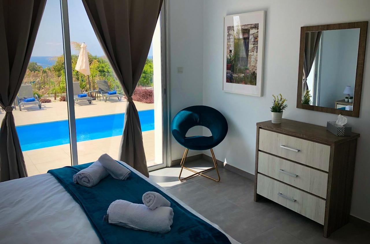 Sophia'S Seaview Luxury Villas Пафос Экстерьер фото