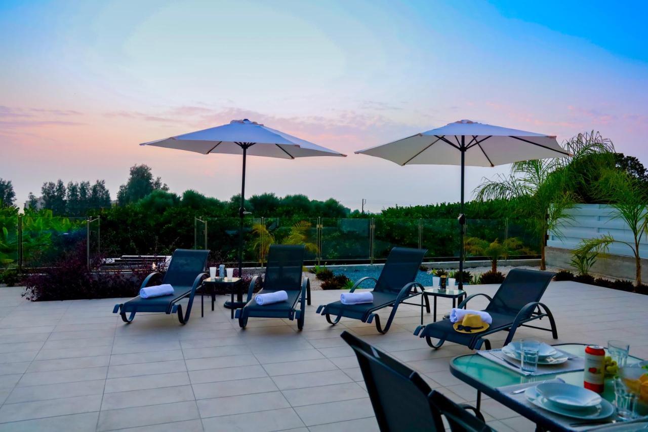 Sophia'S Seaview Luxury Villas Пафос Экстерьер фото